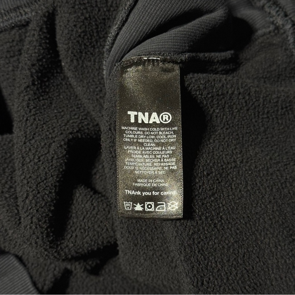 Aritzia TNA Cozy Sweatfleece Boyfriend Crew Sweatshirt Pullover Black Women Sz M - Picture 7 of 8